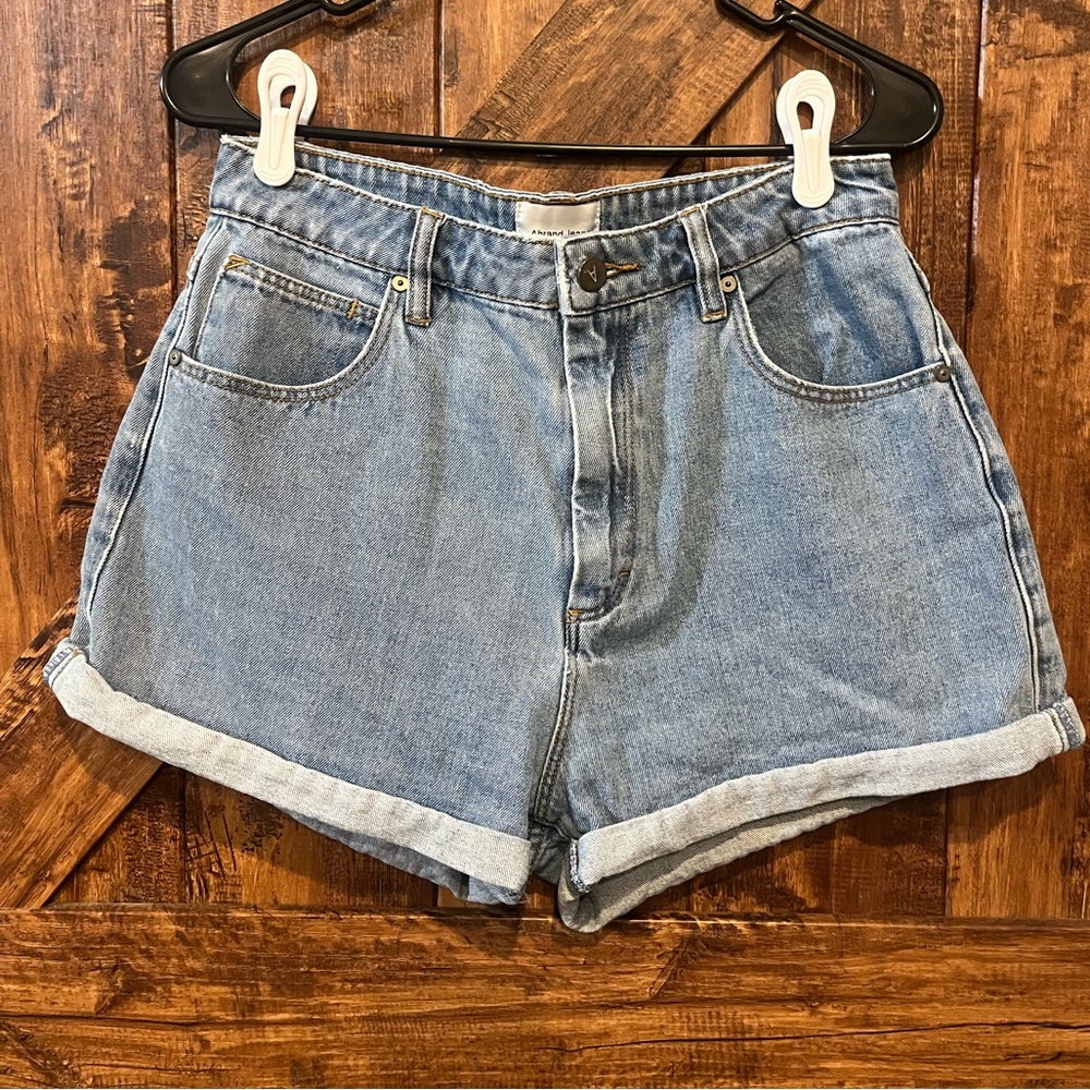 ABrand Jeans Denim Mom Shorts High Waist Cuffed Light Wash Pockets Casual